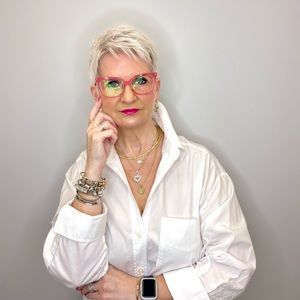 Meet your Posher, Beverly